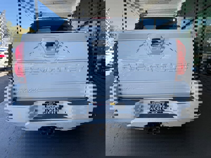 Used 2002 Chevrolet Avalanche 2WD image 14