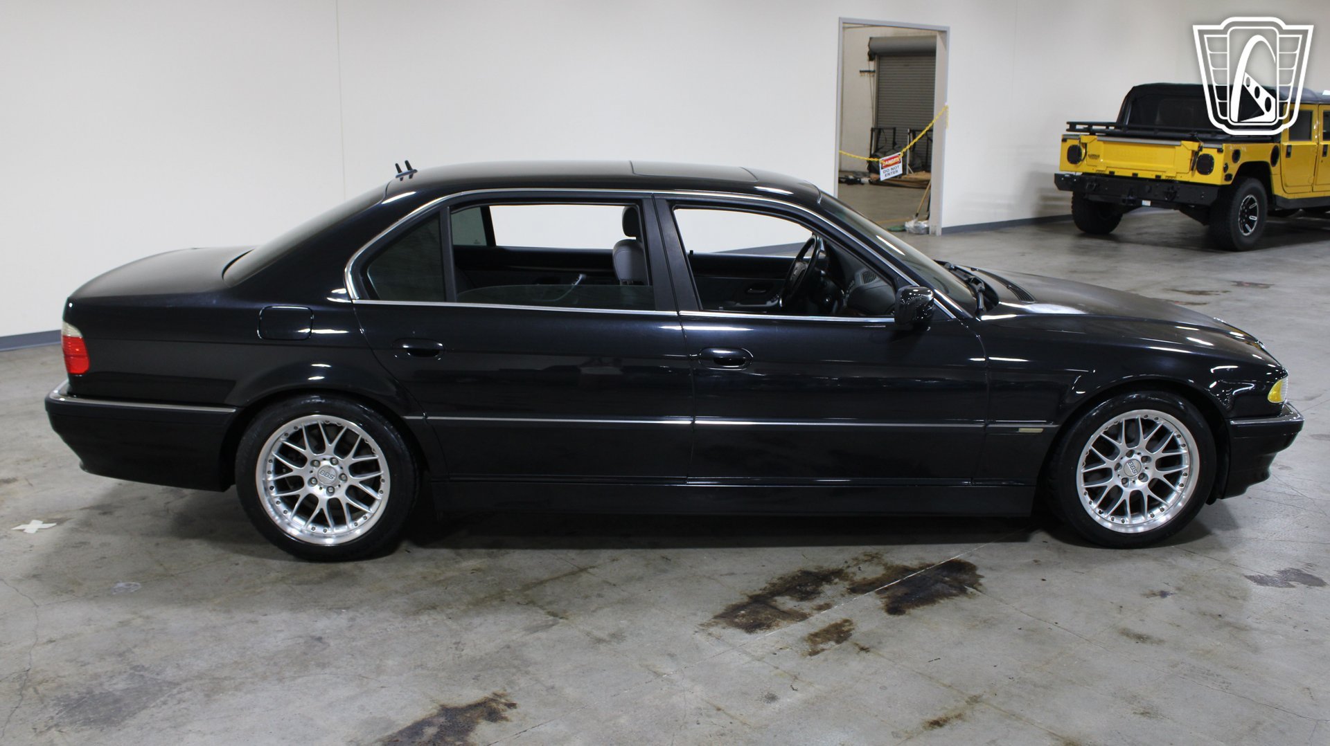 Used 2001 BMW 740iL RWD image 3