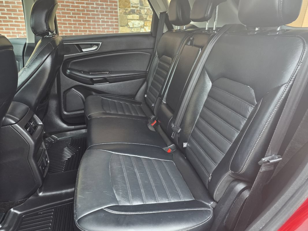 Used 2015 Ford Edge SEL w/ Equipment Group 201A FWD image 17