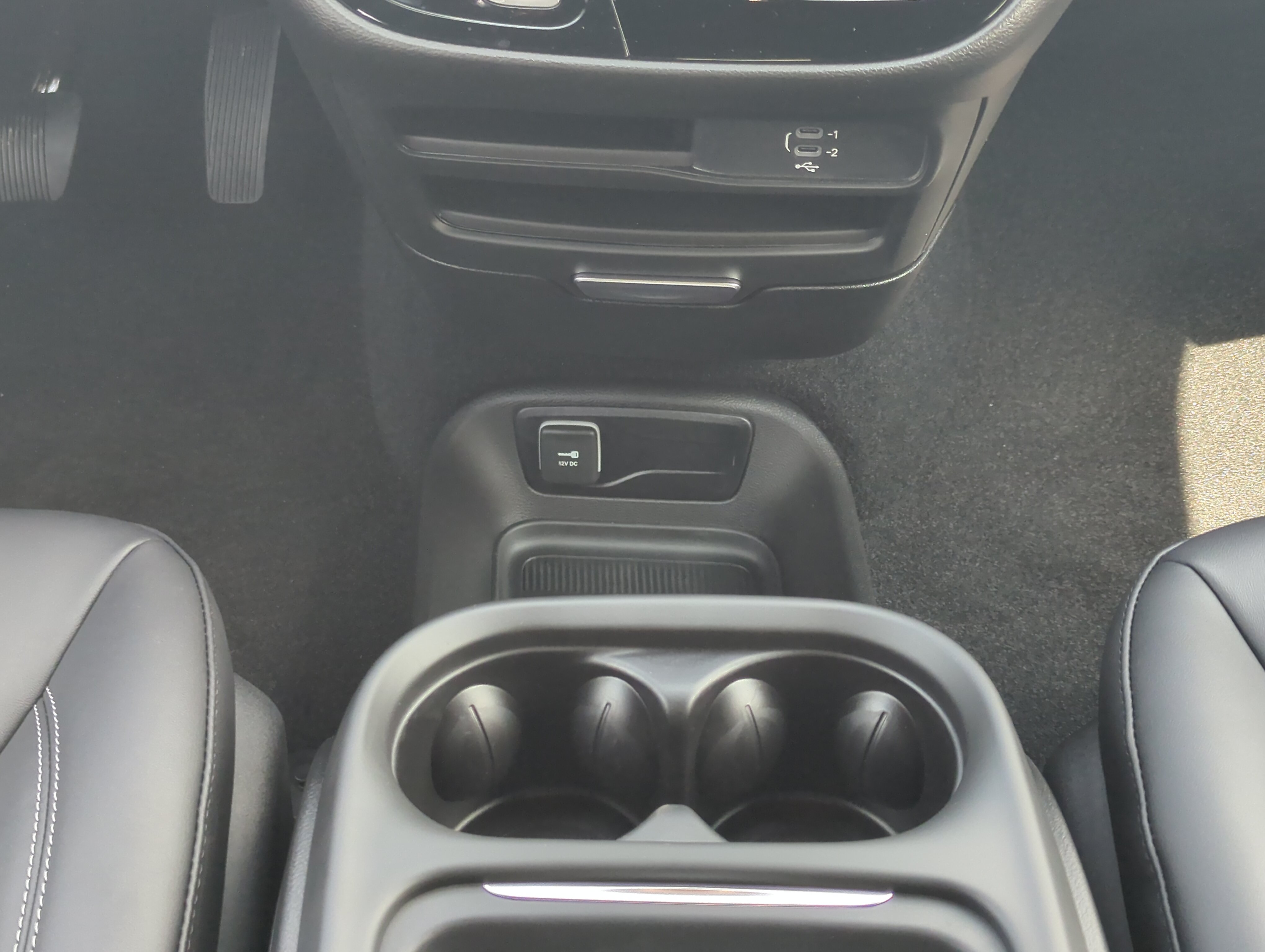 New 2027 Chrysler Pacifica LX FWD image 17