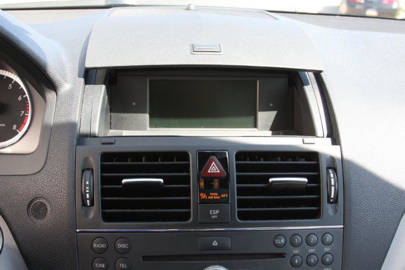 Used 2009 Mercedes-Benz C 300 Sport image 30