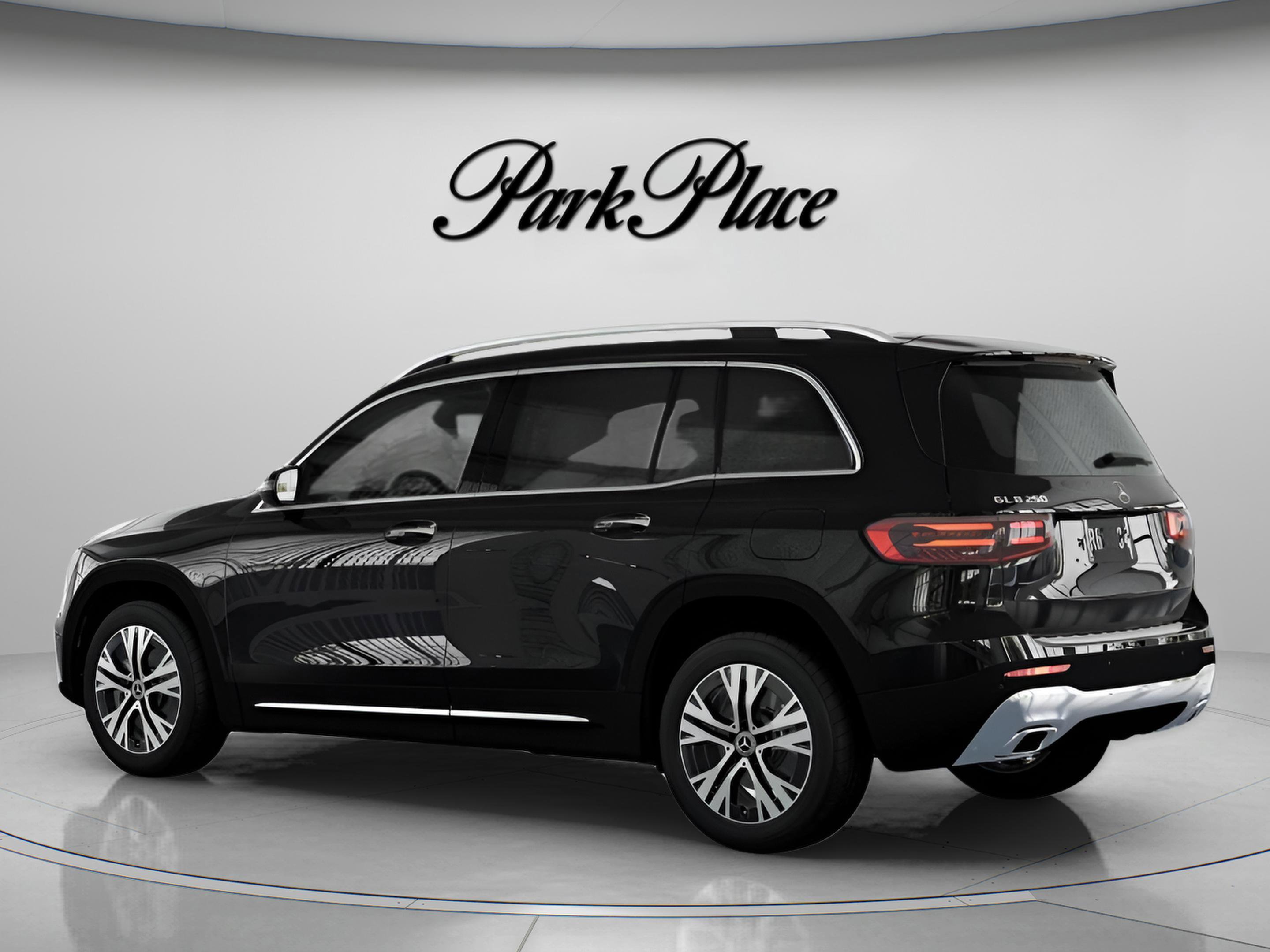 Used 2026 Mercedes-Benz GLB 250 image 12