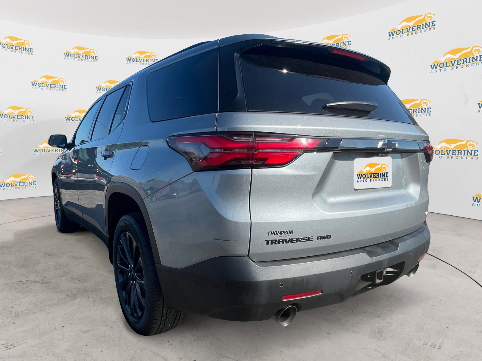 Used 2023 Chevrolet Traverse RS image 3