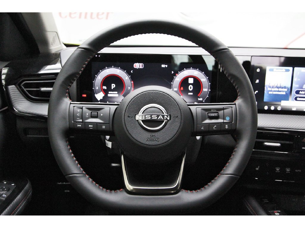 New 2026 Nissan Kicks SR w/ Cold Weather Package FWD image 13