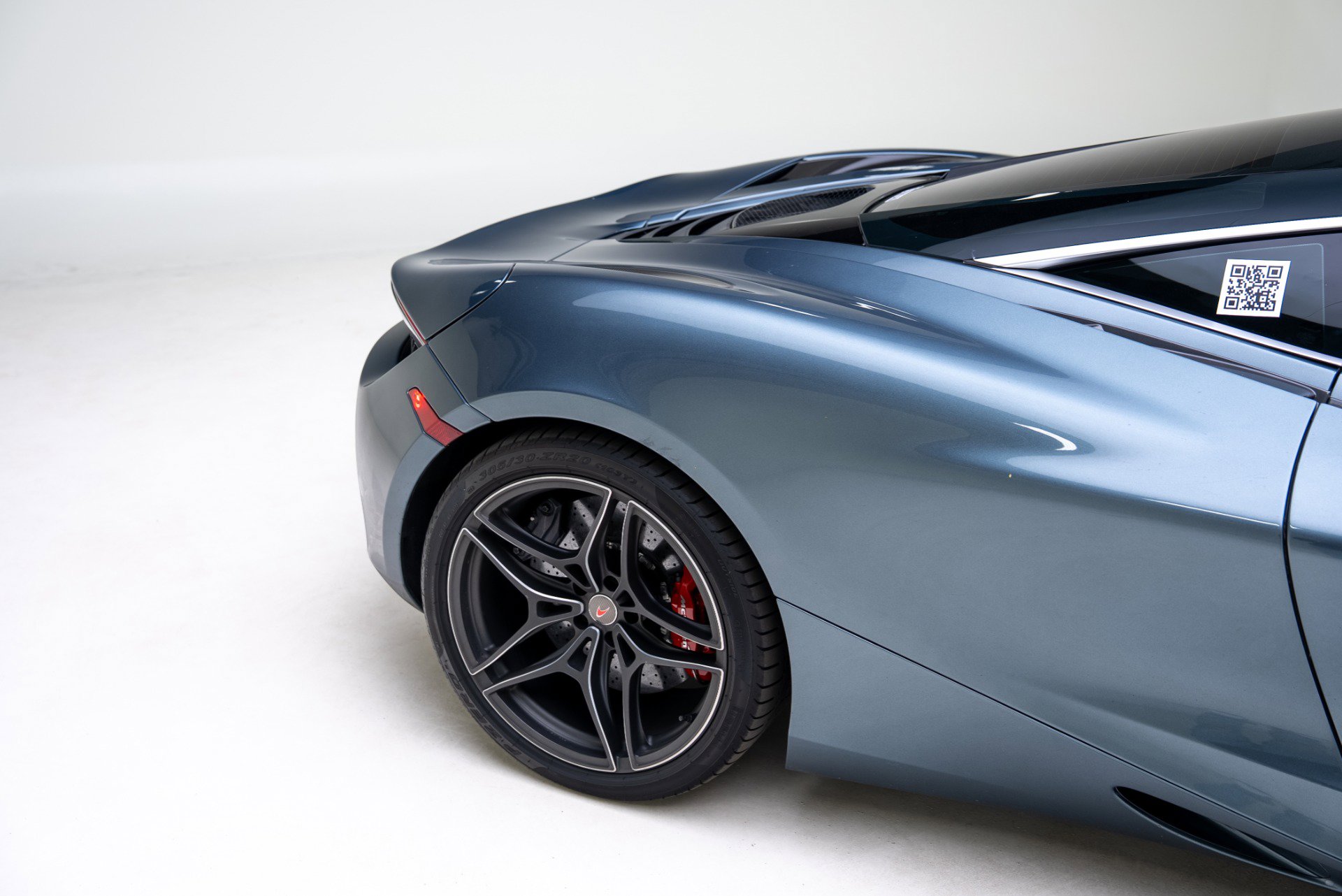 Used 2018 McLaren 720S Luxury image 23