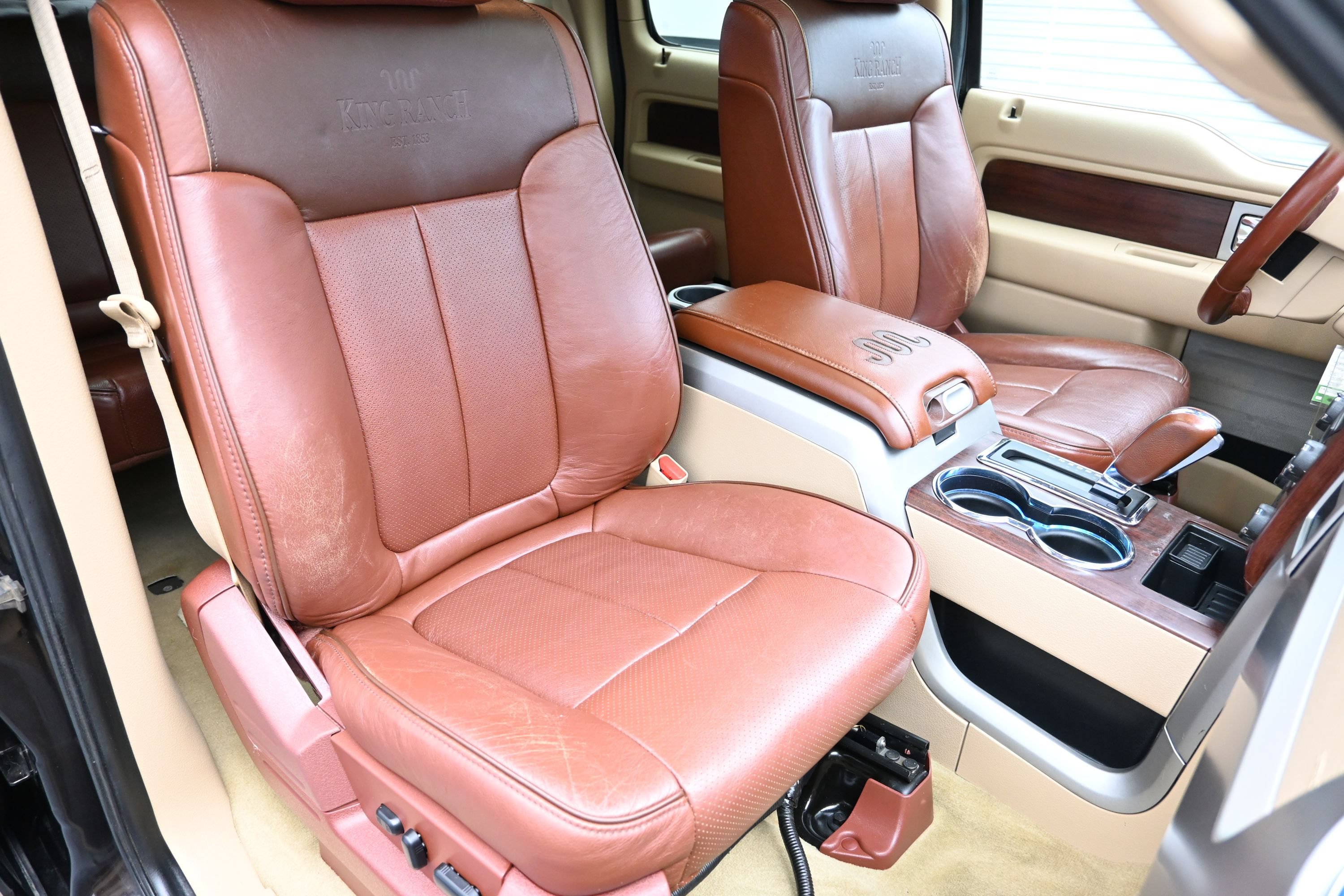 Used 2013 Ford F150 King Ranch w/ King Ranch Luxury Pkg RWD image 40