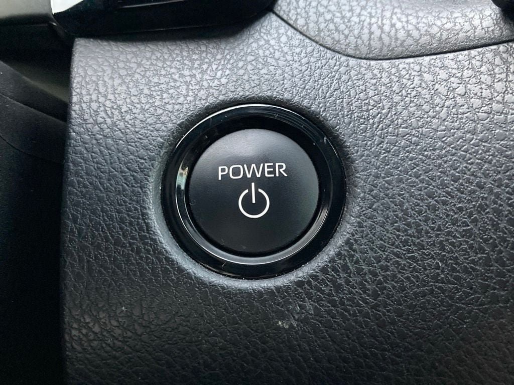 Certified 2025 Toyota Camry SE w/ Convenience Package FWD image 18