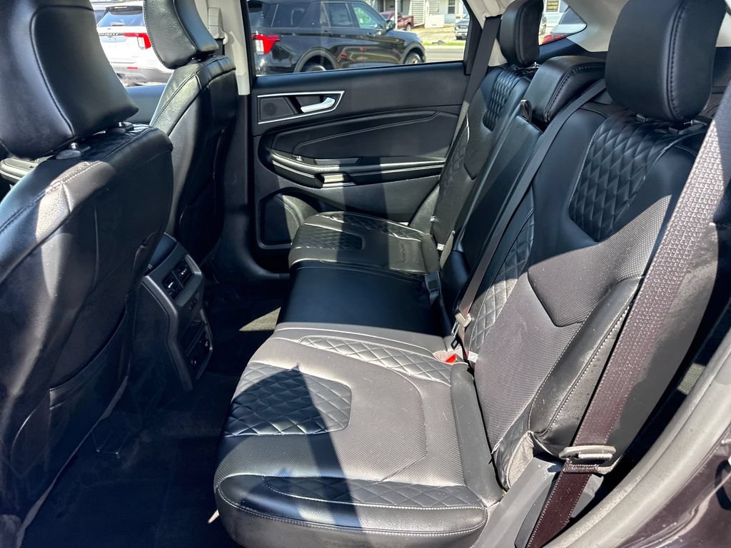 Used 2024 Ford Edge Titanium w/ Equipment Group 301A AWD/4WD image 17