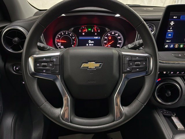 Used 2025 Chevrolet Blazer LT FWD image 50