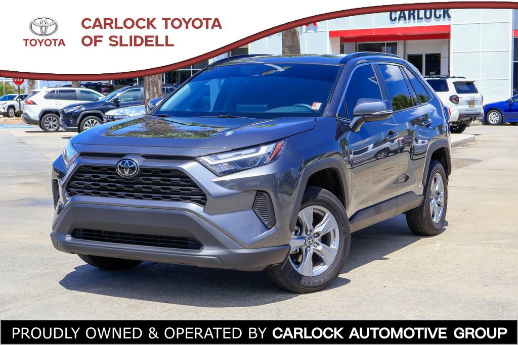 Used 2025 Toyota RAV4 XLE AWD/4WD image 1