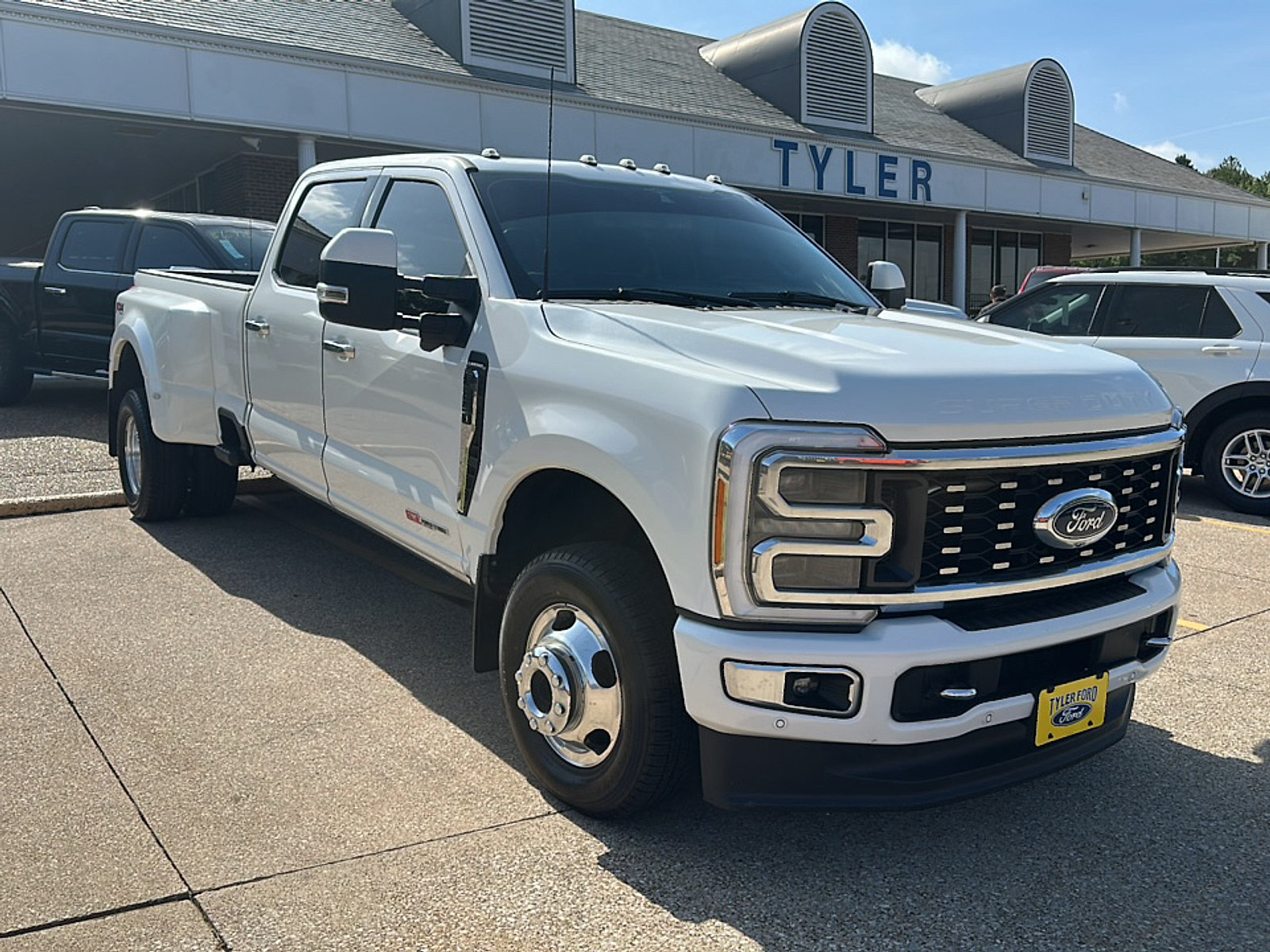 Used 2023 Ford F350 Limited w/ FX4 Off-Road Package