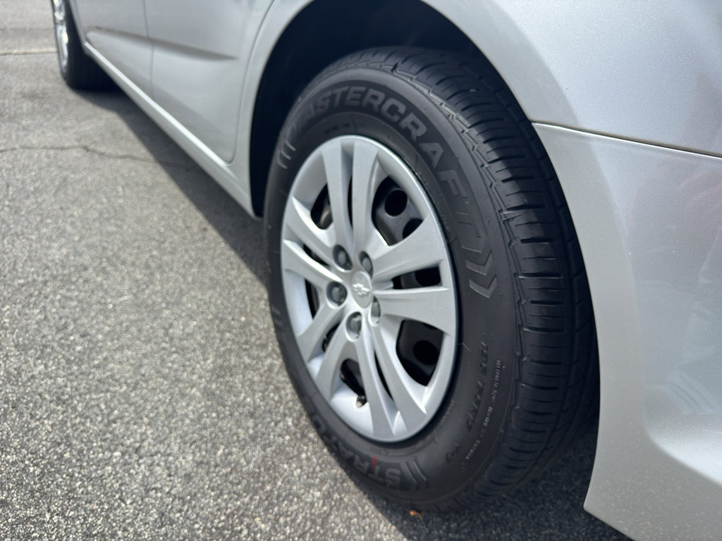 Used 2018 Chevrolet Sonic LS FWD image 6