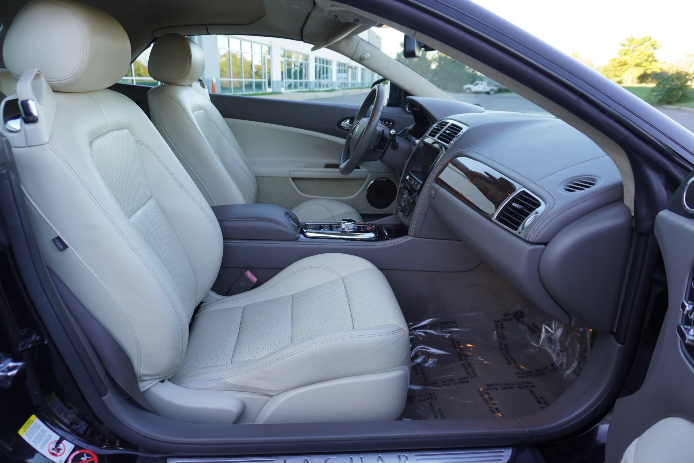 Used 2012 Jaguar XK Convertible RWD image 12