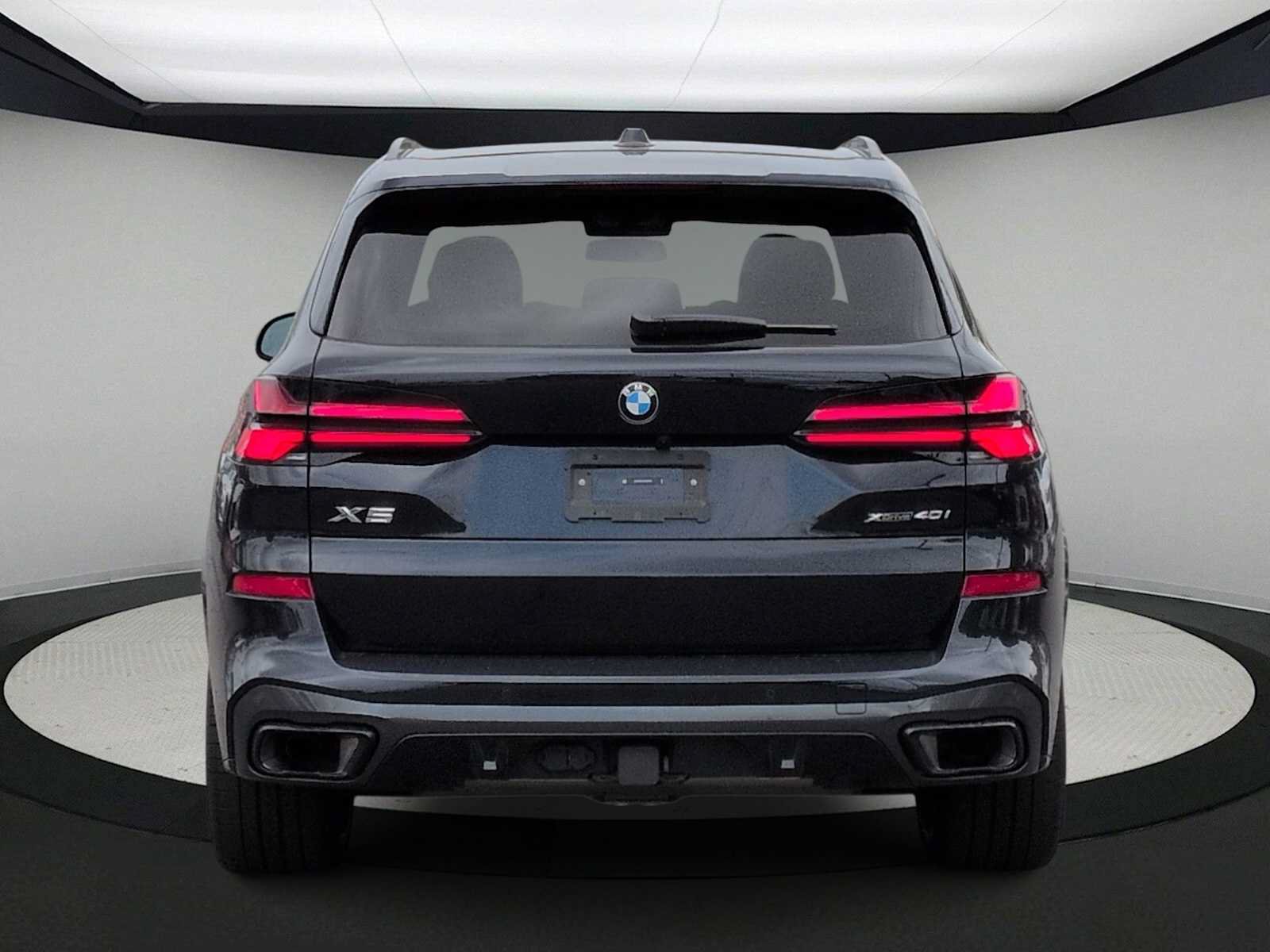 Certified 2026 BMW X5 xDrive40i w/ M Sport Package AWD/4WD image 7