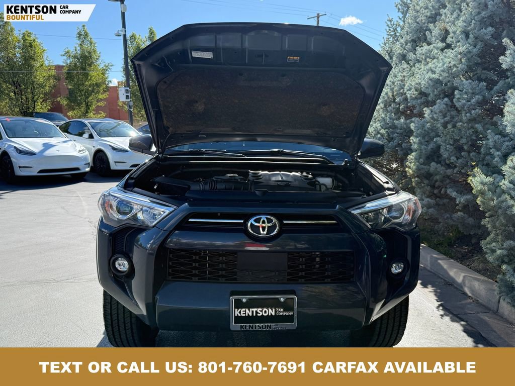 Used 2024 Toyota 4Runner SR5 AWD/4WD image 35