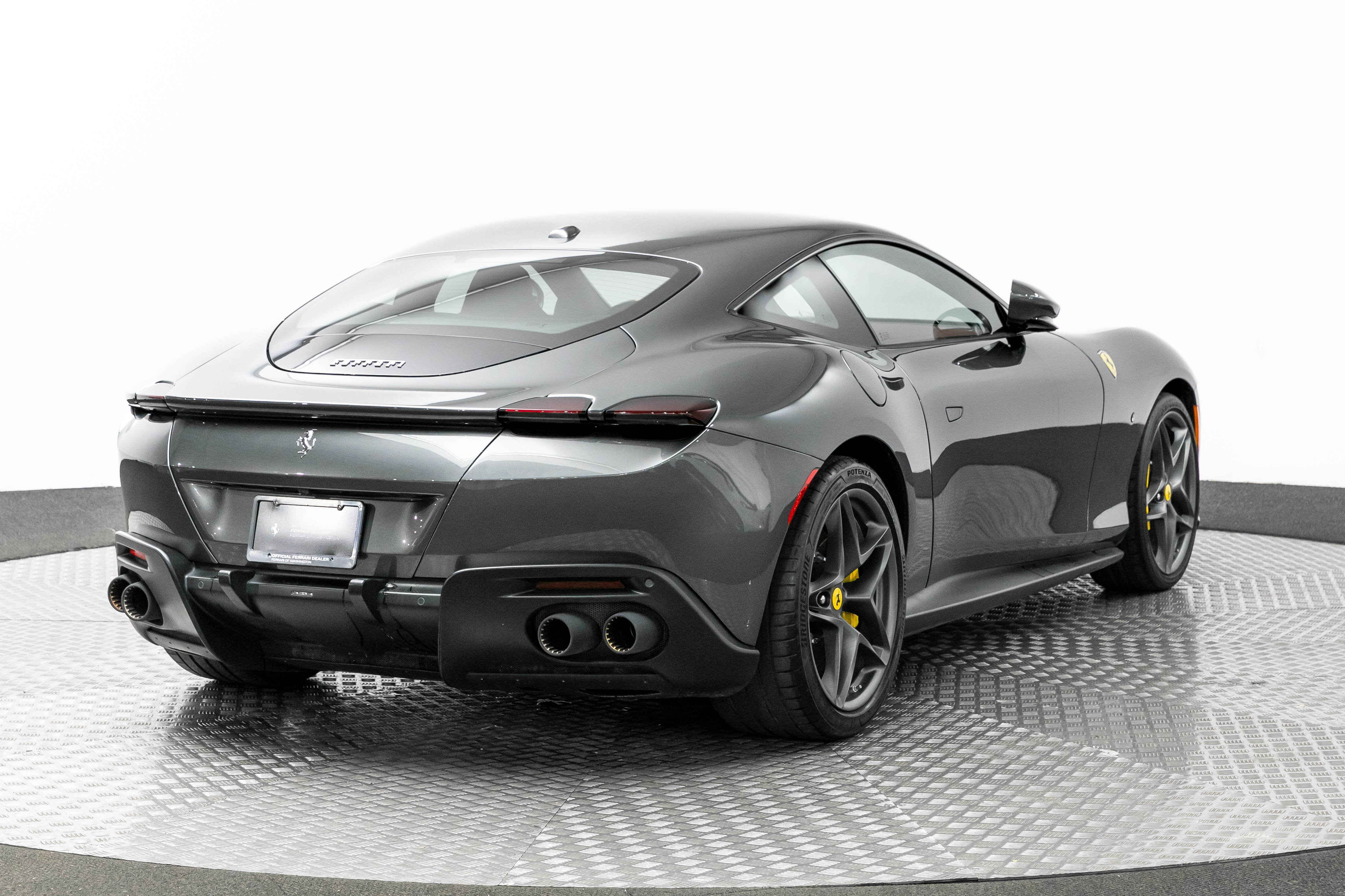 Certified 2022 Ferrari Roma image 8
