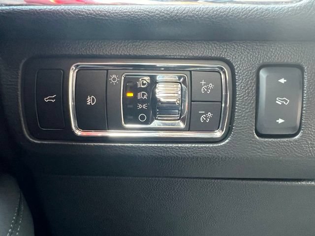 Used 2023 Lincoln Navigator L Reserve AWD/4WD image 11