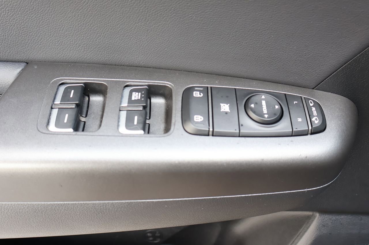 Used 2021 Kia Sportage S FWD image 10