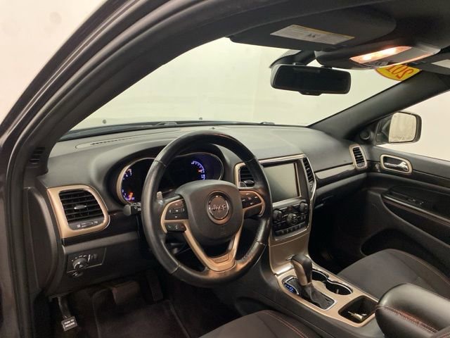Used 2016 Jeep Grand Cherokee Laredo 75th Anniversary image 7