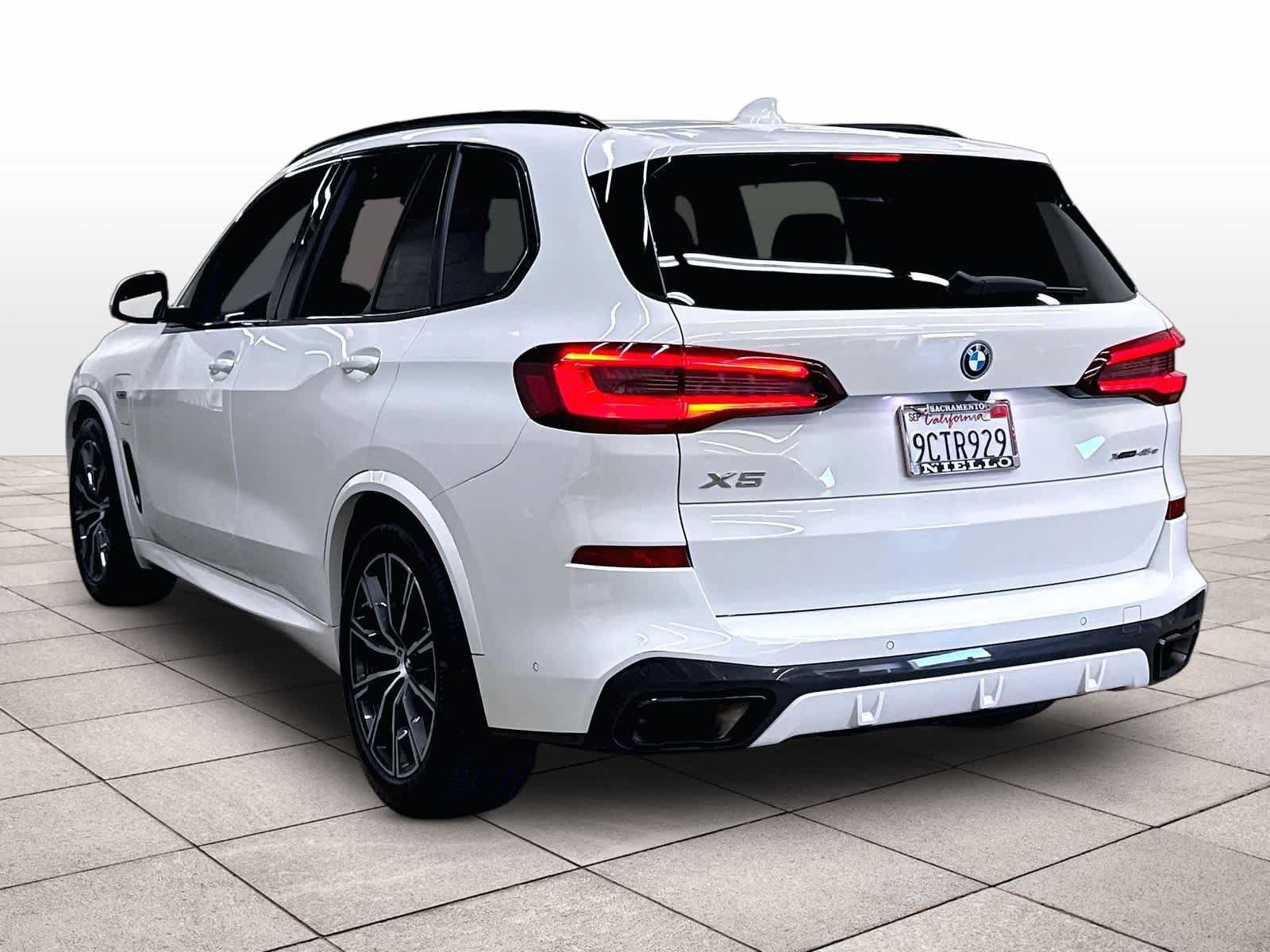 Used 2022 BMW X5 xDrive45e w/ M Sport Package AWD/4WD image 14