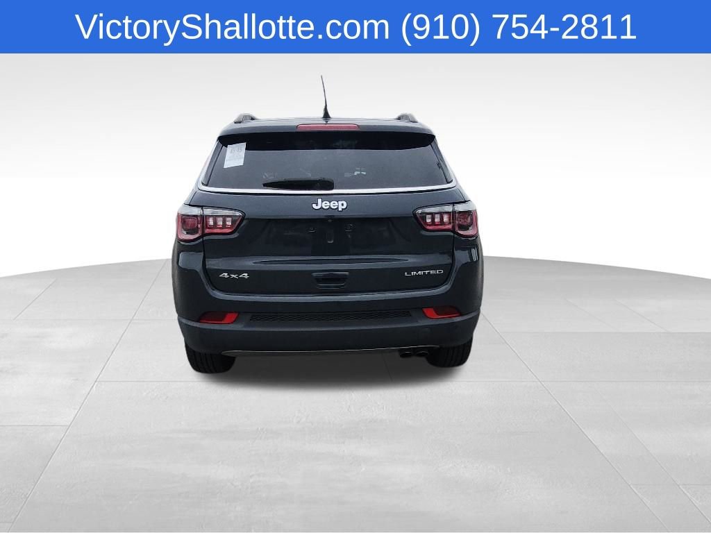 Used 2018 Jeep Compass Limited w/ Navigation Group AWD/4WD image 24