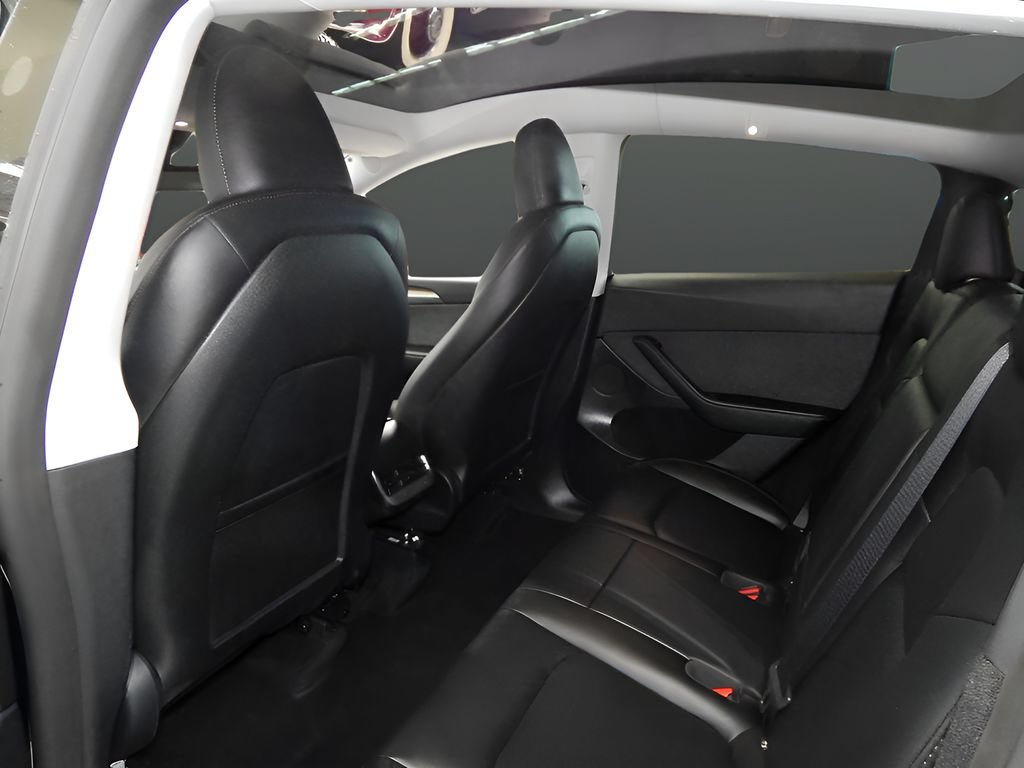 Used 2024 Tesla Model Y Long Range AWD/4WD image 23