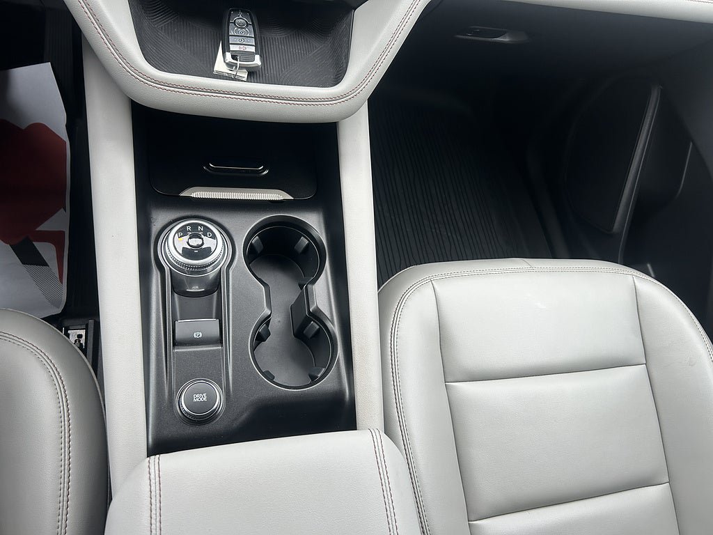 Used 2025 Ford Explorer Active w/ Active Comfort Package AWD/4WD image 14
