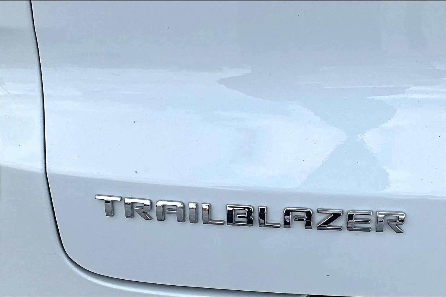 Used 2024 Chevrolet TrailBlazer LS FWD image 26
