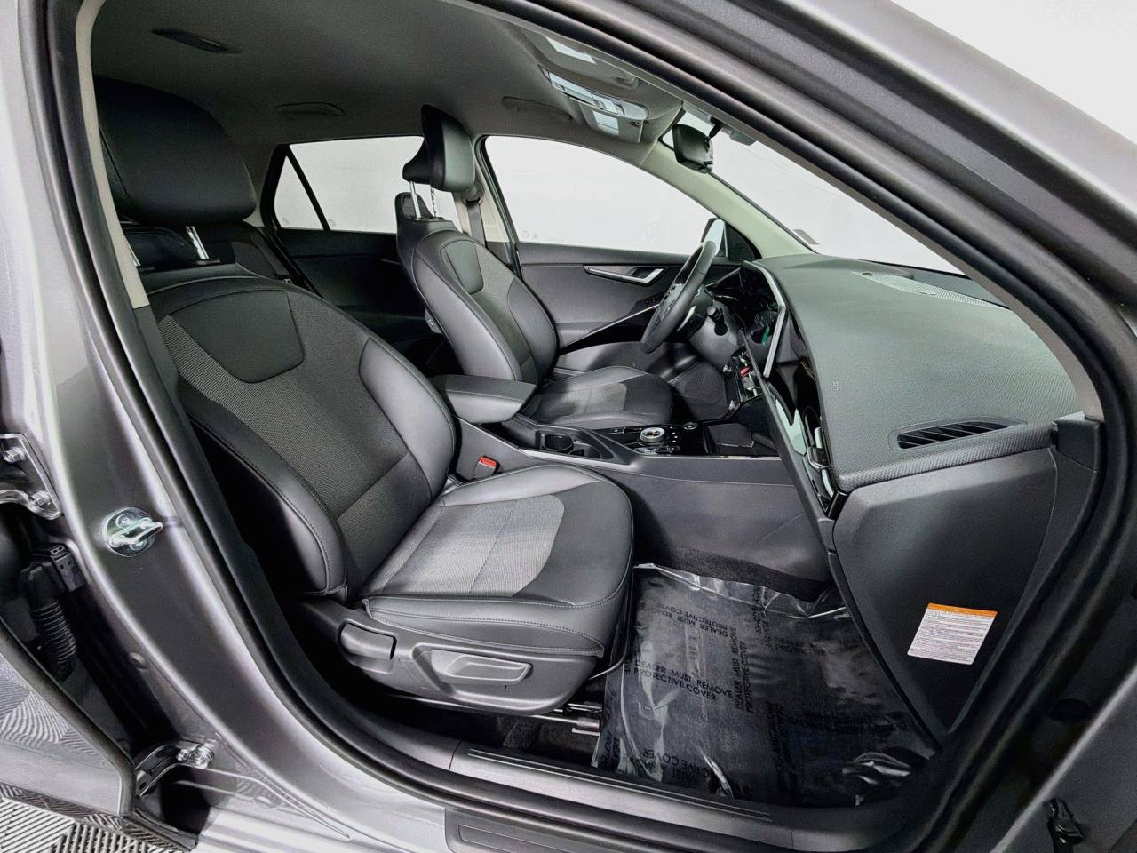 Used 2025 Kia Niro Wind w/ Wind Preserve Package FWD image 32