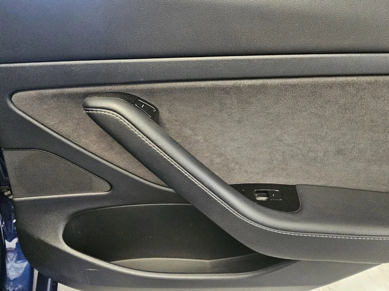 Used 2020 Tesla Model 3 Standard Range Plus image 8