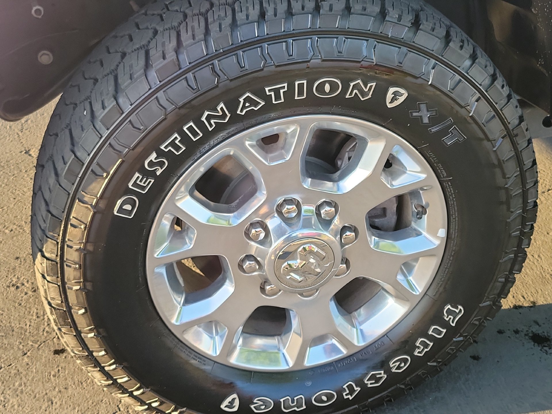 Certified 2024 RAM 2500 Laramie AWD/4WD image 6