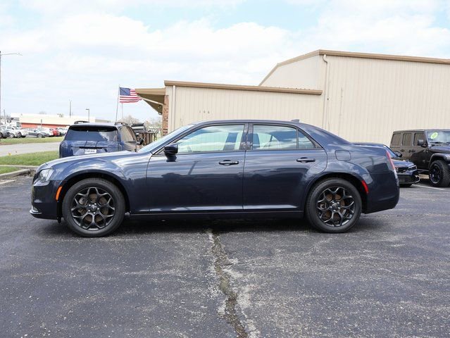 Used 2019 Chrysler 300 S image 5