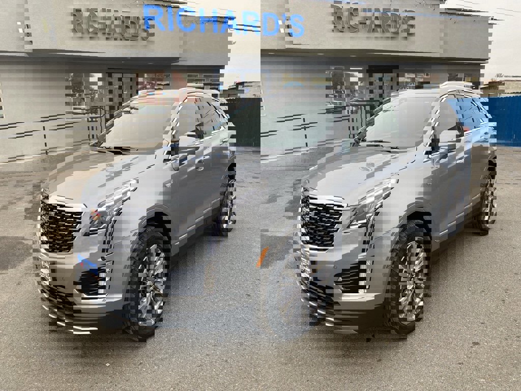 Used 2025 Cadillac XT5 Premium Luxury image 9