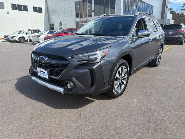 Used 2023 Subaru Outback Touring image 1