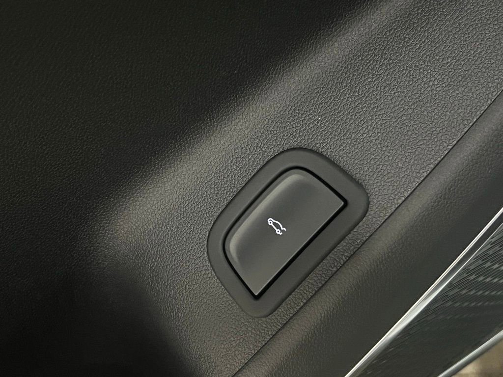 New 2026 GMC Acadia Elevation w/ LPO, Floor Liner Package image 12