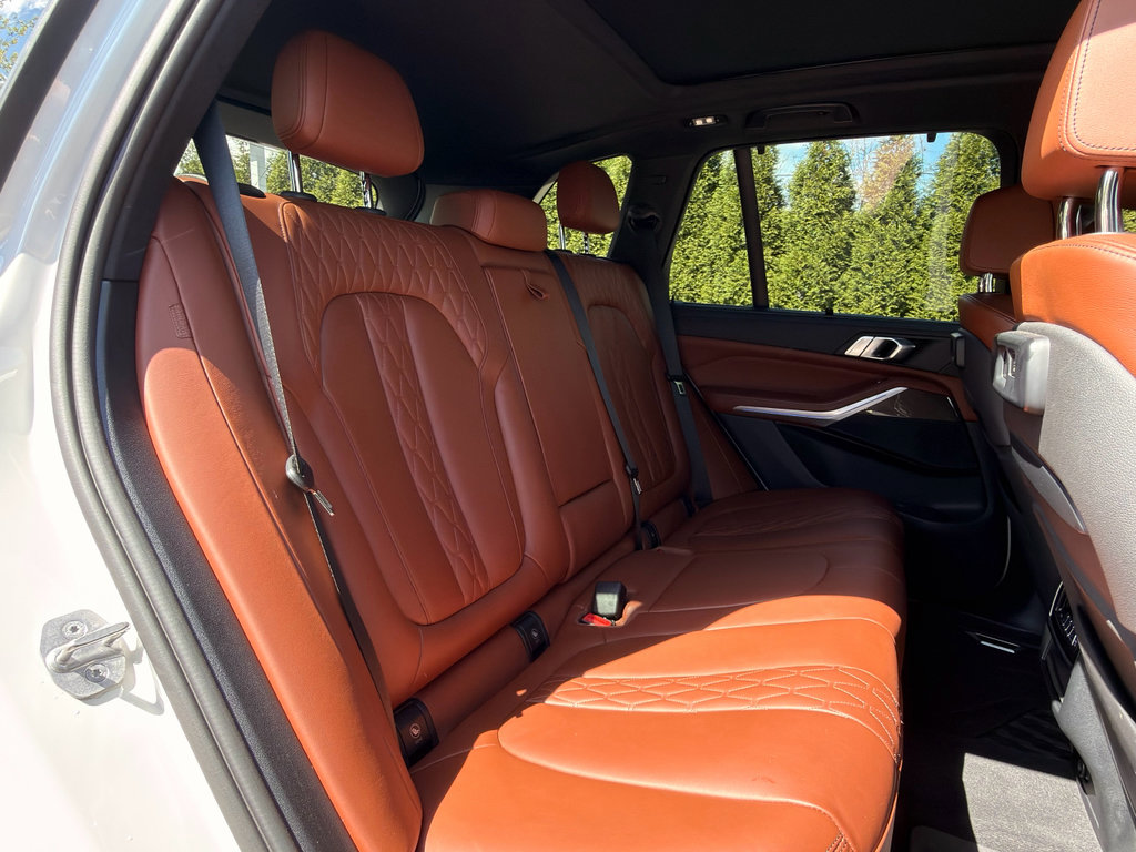 Used 2022 BMW X5 sDrive40i w/ M Sport Package image 19