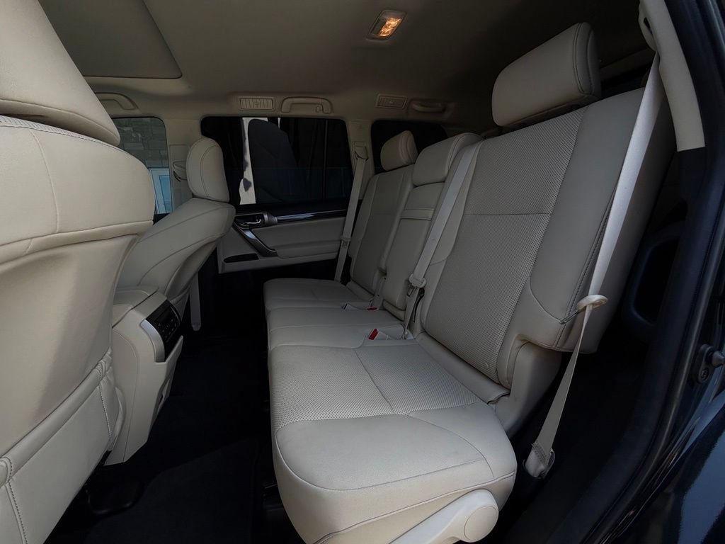 Used 2023 Lexus GX 460 Premium w/ Premium Package AWD/4WD image 23