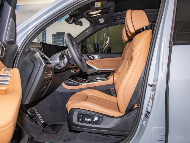 Certified 2025 BMW X7 xDrive40i w/ Executive Package image 20