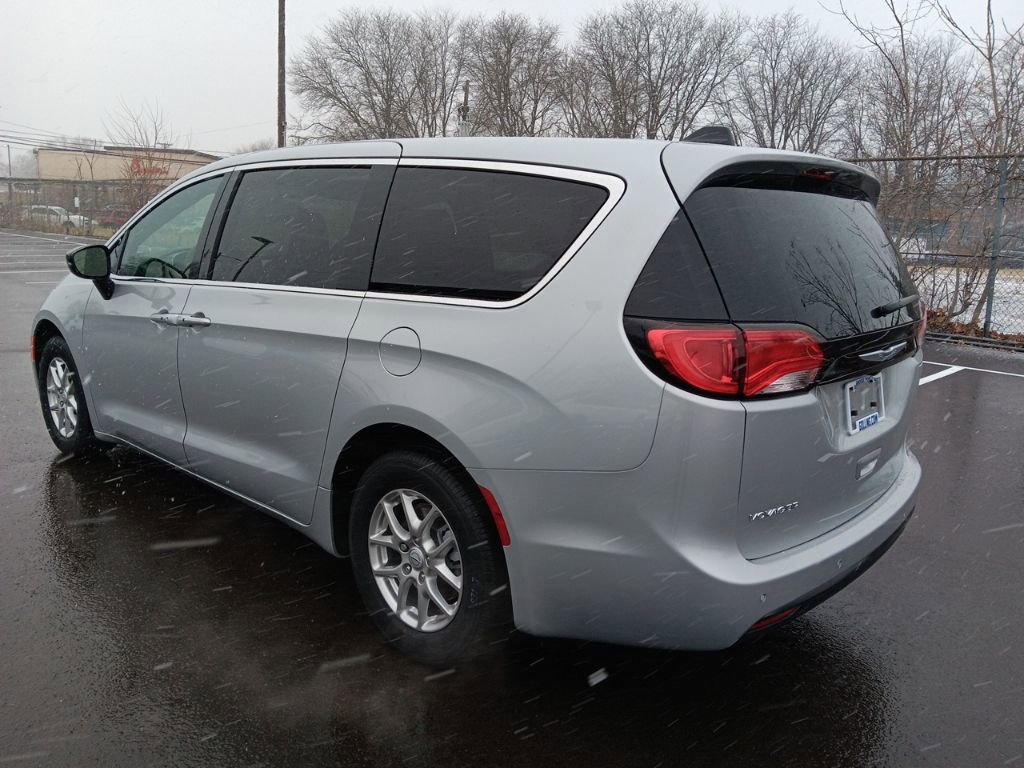 New 2026 Chrysler Voyager LX FWD image 4