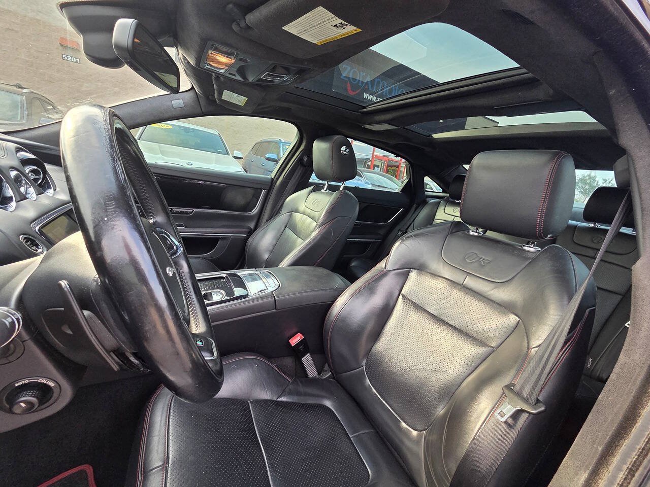 Used 2014 Jaguar XJ R LWB RWD image 10