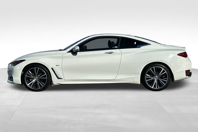 Used 2018 INFINITI Q60 3.0t Luxe w/ Sensory Package 3.0T Luxe AWD/4WD image 7
