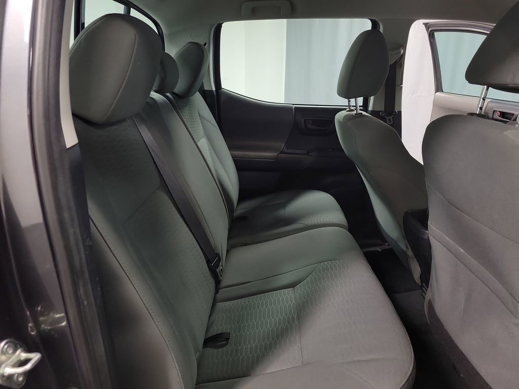 Used 2018 Toyota Tacoma SR image 21