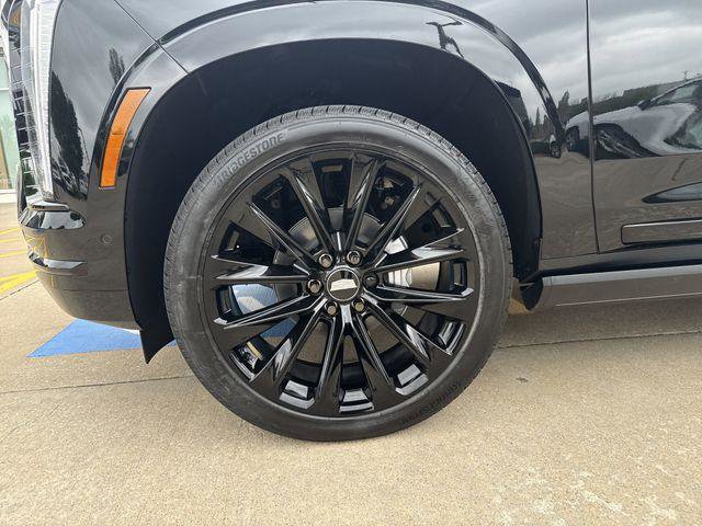 New 2026 Cadillac Escalade Platinum Sport w/ LPO, ONYX Package image 24