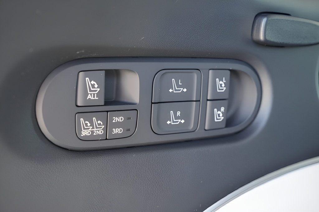 Certified 2026 Hyundai Palisade Calligraphy AWD/4WD image 13