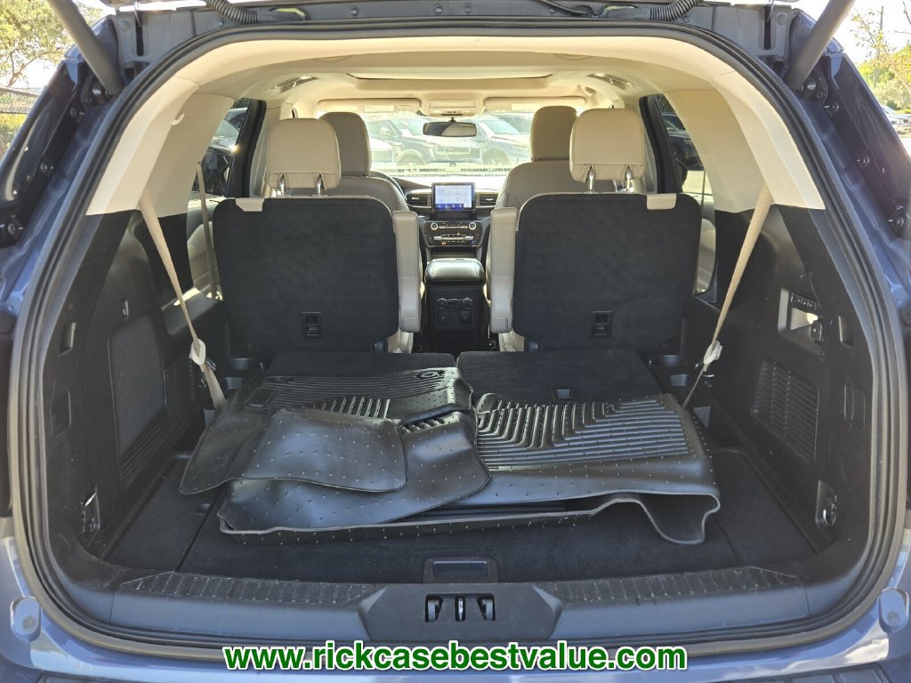 Used 2021 Ford Explorer Limited w/ Equipment Group 301A RWD image 14