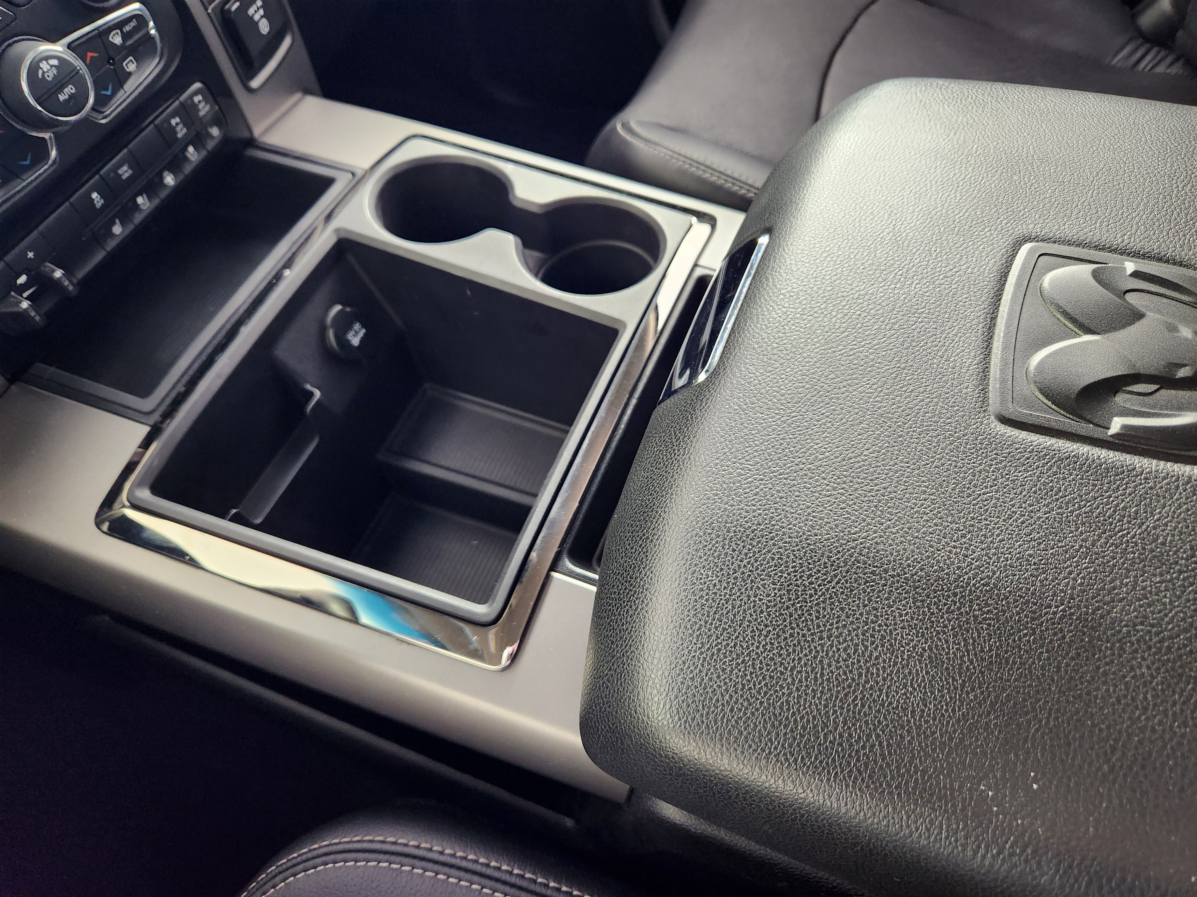 Used 2014 RAM 1500 Sport image 25