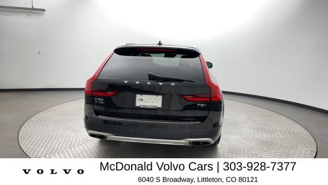 Used 2018 Volvo V90 T5 Cross Country w/ Convenience Package AWD/4WD image 3