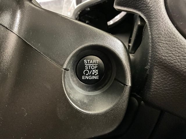 Used 2018 Jeep Compass Latitude w/ Cold Weather Group FWD image 22
