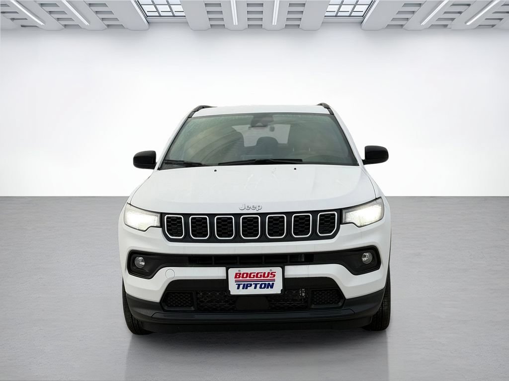 New 2026 Jeep Compass Latitude AWD/4WD image 8