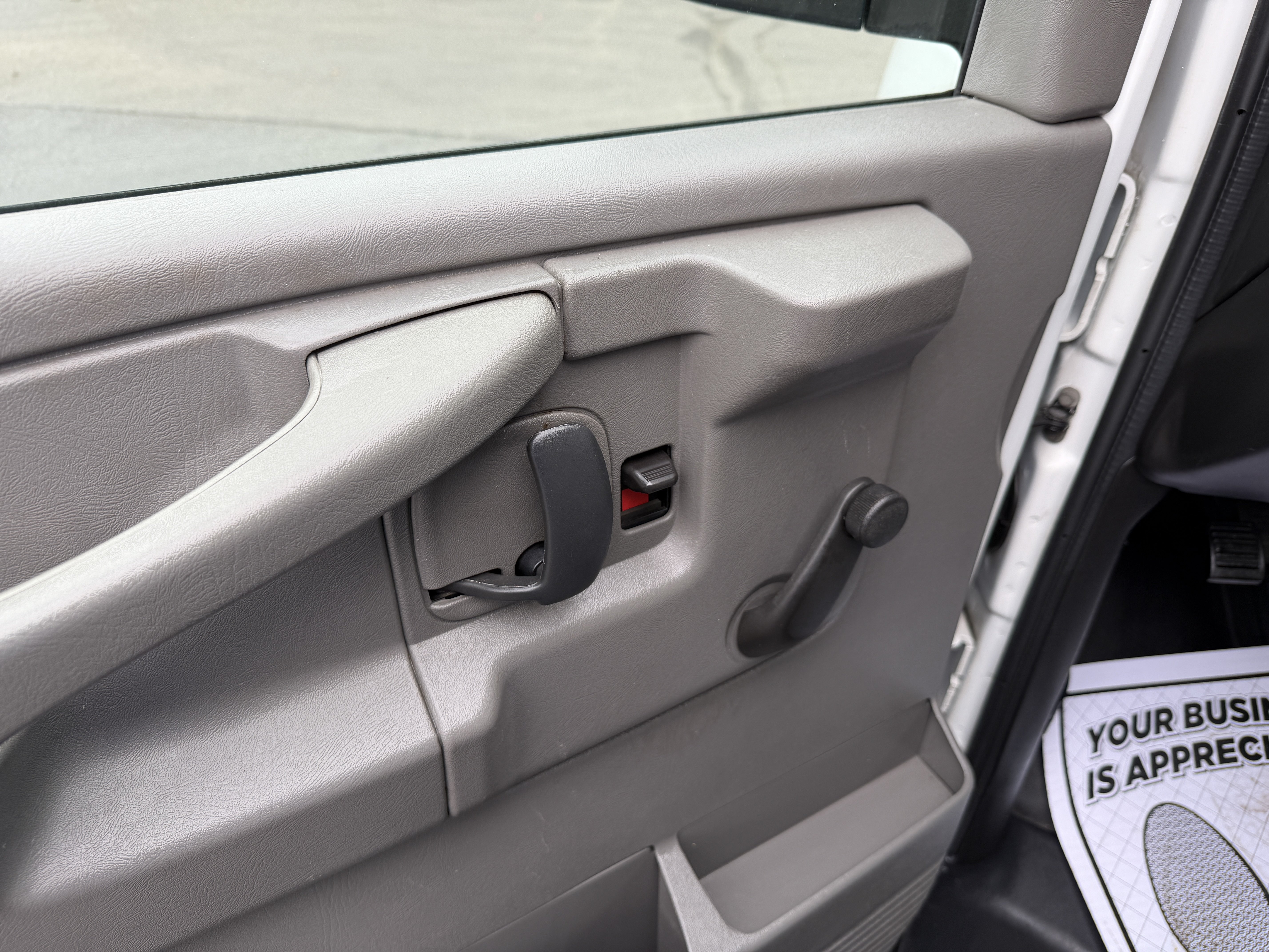 Used 2013 Chevrolet Express 1500 LS RWD image 10